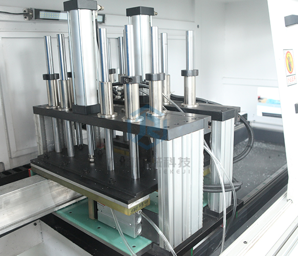 JR-455CNC-3A-1S 全自动拉尾料铝切机