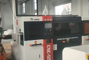 三轴无尾料切铝机