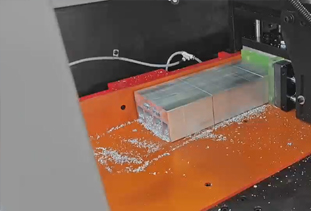 三轴无尾料切铝机